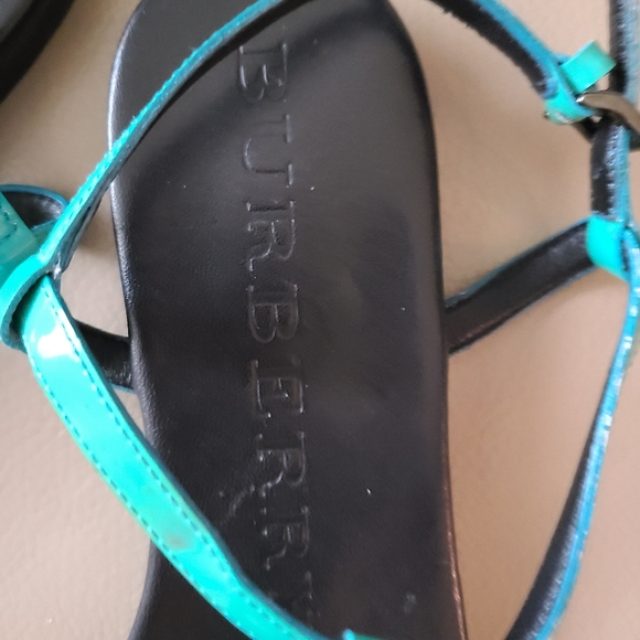 Burberry Sandals - Picture 6 of 8